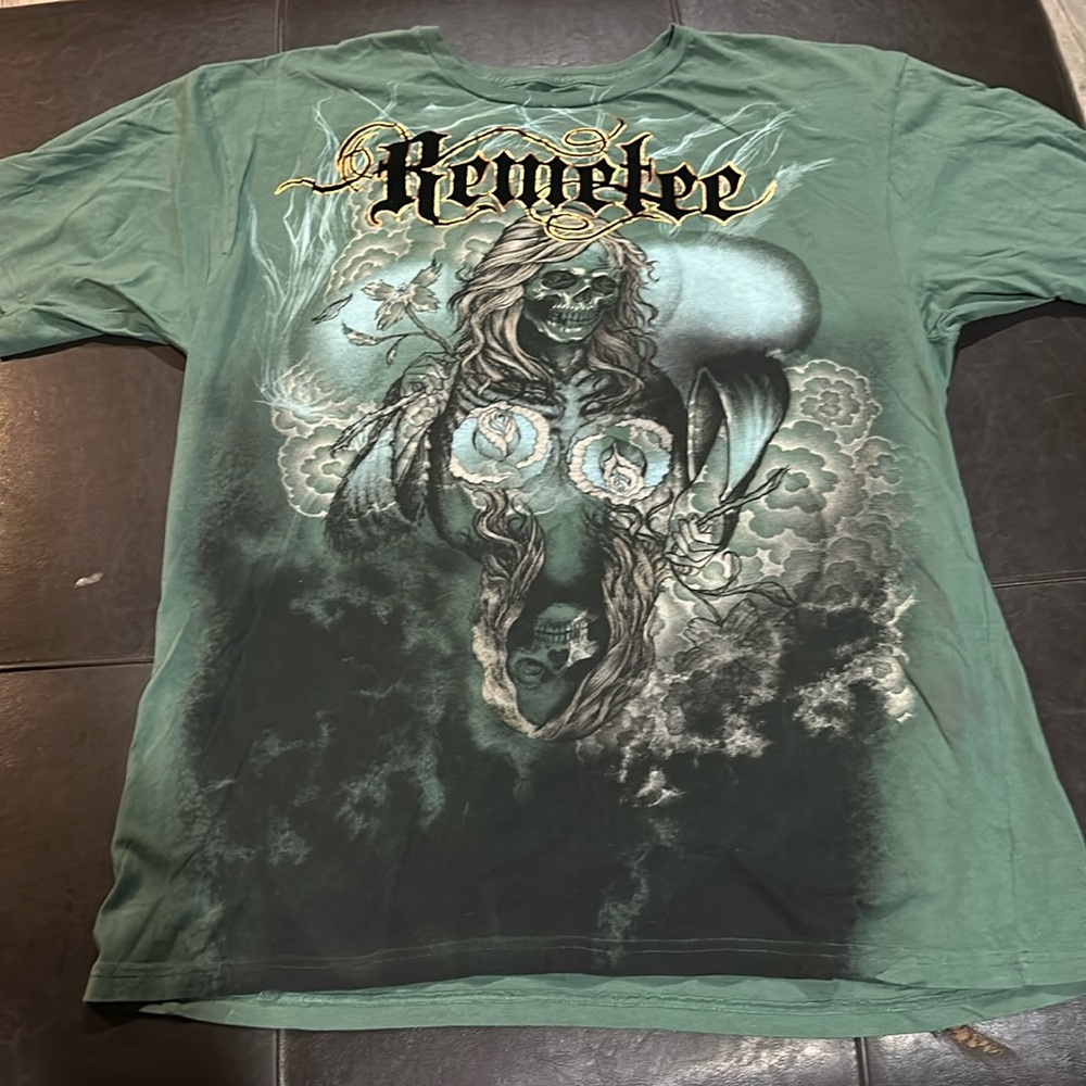 Worn one time Remetee tee by affliction.